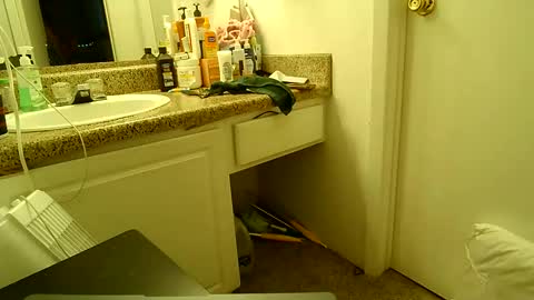 Chocolatekink online show from April 7, 5:19 am