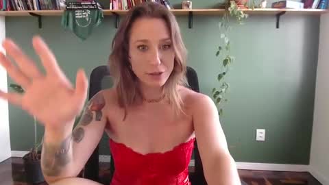 demmetria online show from January 24, 6:56 pm