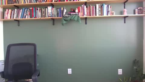 demmetria online show from November 4, 5:45 pm