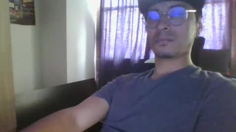 Snapshot of demon666dick chatting on May 10, 6:24 pm demon666dick online show from May 10, 6:24 pm