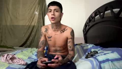 Snapshot of demon_2407 chatting on October 17, 10:01 pm Demon 2407 online show from October 17, 10:01 pm