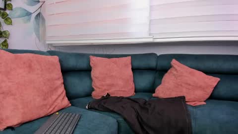 Snapshot of demon_foxx chatting on April 27, 1:53 pm online show from April 27, 1:53 pm