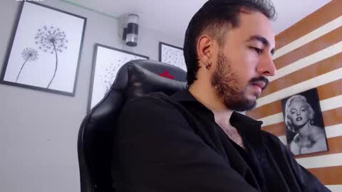 Demon Salvatore online show from October 26, 1:11 am