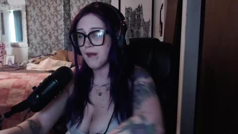 Snapshot of demongf chatting on October 6, 8:28 pm Demoness Mina online show from October 6, 8:28 pm