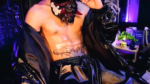 Snapshot of demonkush_ chatting on October 21, 6:36 am DemonKush online show from October 21, 6:36 am