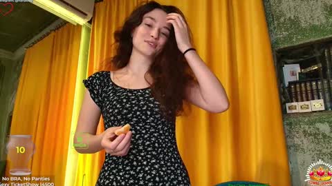 Yana online show from February 1, 8:05 pm