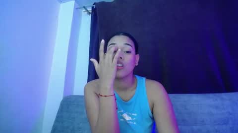 Snapshot of dena_k_ chatting on October 11, 10:14 am Dena k s online show from October 11, 10:14 am