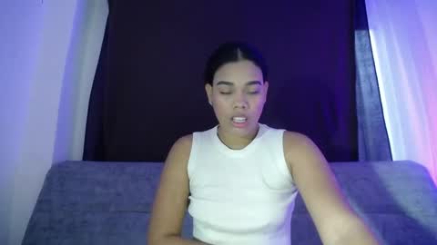 Snapshot of dena_k_ chatting on October 20, 10:38 am Dena k s online show from October 20, 10:38 am