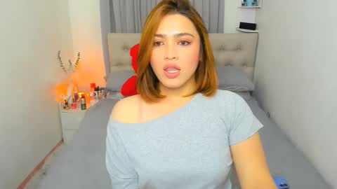 Demi online show from February 8, 7:56 am