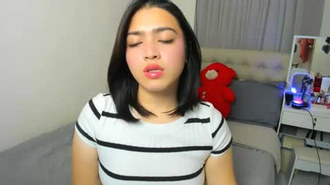 Snapshot of dencyleander chatting on May 14, 7:37 am Demi online show from May 14, 7:37 am
