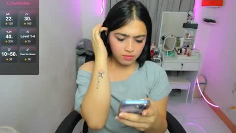 Snapshot of dencyleander chatting on June 18, 9:14 am Demi online show from June 18, 9:14 am
