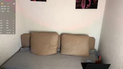 Snapshot of deneengamberg chatting on March 2, 9:05 am Kate online show from March 2, 9:05 am