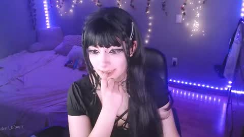 Denisse    schedule Monday to Friday 1300-1900 mexican time Saturday-maybe it could be a surprise IDEPENDENT MODEL online show from November 21, 6:34 am