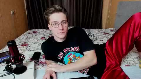 Snapshot of deni_boy99 chatting on November 9, 7:23 pm Deni online show from November 9, 7:23 pm