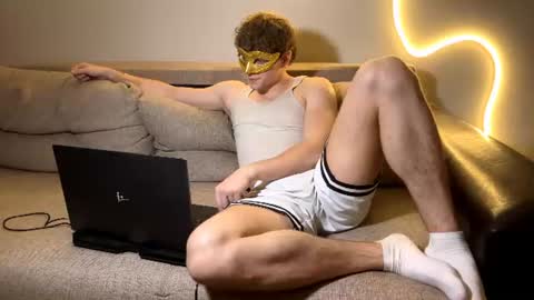 Snapshot of deniel_horny chatting on June 21, 5:26 pm Deni online show from June 21, 5:26 pm
