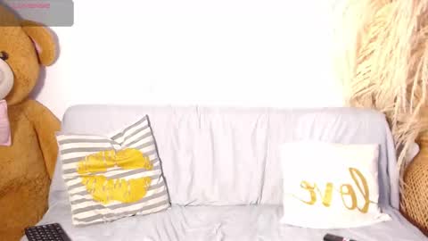   online show from October 28, 12:09 pm