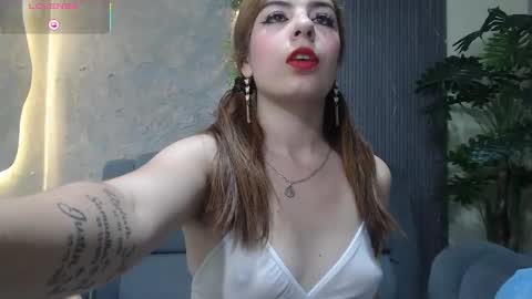 Laura online show from October 26, 12:22 pm