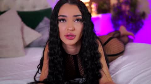 denisedevilles online show from December 27, 6:46 am