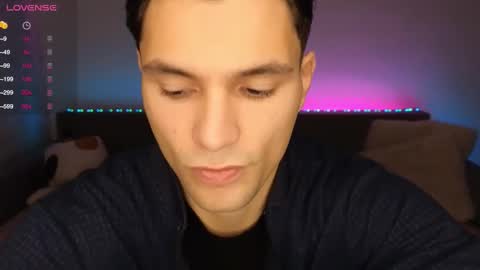 Den online show from November 3, 7:42 am