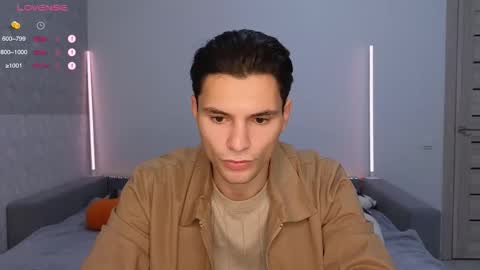 Den online show from November 27, 9:22 am