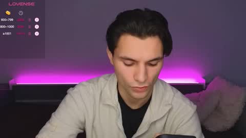 Den online show from February 9, 11:03 am