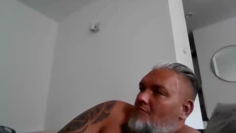 Snapshot of dennis12091084 chatting on August 2, 7:51 am dennis12091084 online show from August 2, 7:51 am