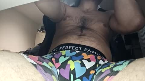 Snapshot of dennis210586 chatting on November 7, 8:31 pm dennis210586 online show from November 7, 8:31 pm