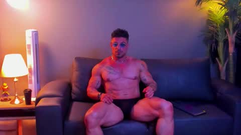 Snapshot of dennis_cox_ chatting on October 17, 6:16 am dennis_cox_ online show from October 17, 6:16 am