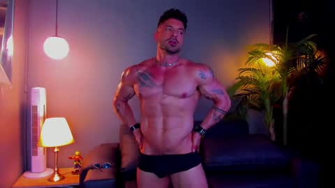 Snapshot of dennis_cox_ chatting on October 19, 6:25 am dennis_cox_ online show from October 19, 6:25 am