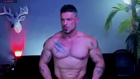 dennis_cox_ online show from February 20, 6:19 pm