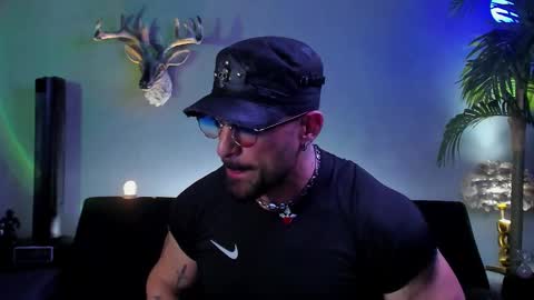 dennis_cox_ online show from March 27, 8:20 am