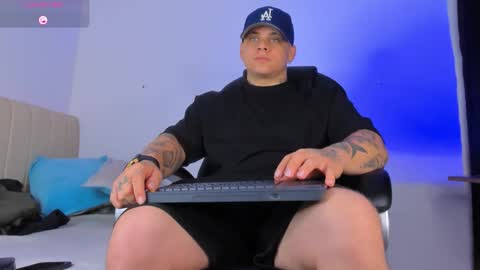 dennis munera online show from October 19, 10:05 am