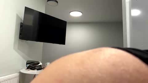 Snapshot of denniskibler chatting on January 31, 7:12 pm Denni online show from January 31, 7:12 pm