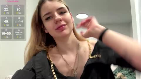 Snapshot of denniskibler chatting on February 7, 4:33 pm Denni online show from February 7, 4:33 pm