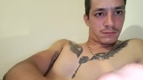 Snapshot of dennoo21 chatting on June 22, 8:39 pm dennoo21 online show from June 22, 8:39 pm