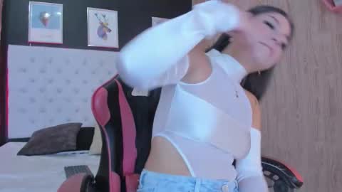 dennyzeans online show from December 17, 11:16 am