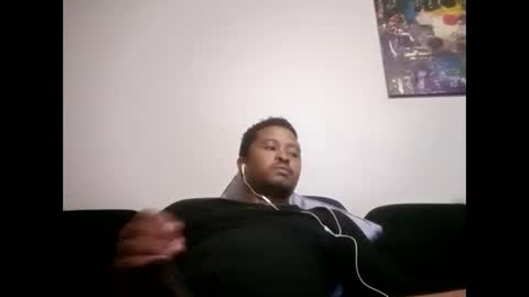 Snapshot of dentzo chatting on February 15, 12:51 am mastER blACK online show from February 15, 12:51 am