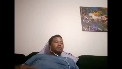 Snapshot of dentzo chatting on February 15, 6:04 pm mastER blACK online show from February 15, 6:04 pm