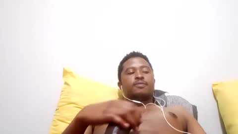 Snapshot of dentzo chatting on February 19, 1:34 am mastER blACK online show from February 19, 1:34 am