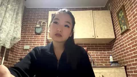 Snapshot of denysebernacchi chatting on November 6, 12:28 pm Emma online show from November 6, 12:28 pm