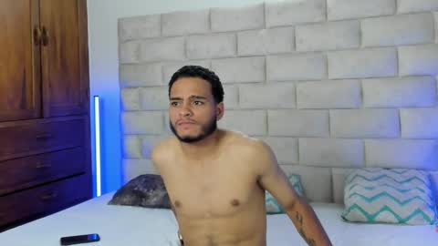 Snapshot of denzelvelez chatting on January 9, 3:53 am David online show from January 9, 3:53 am