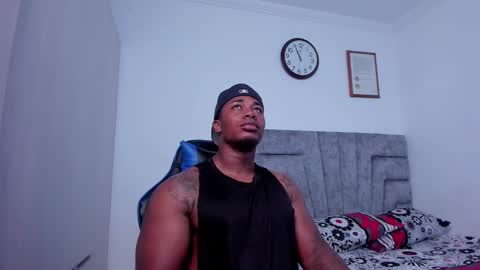 Snapshot of deonjhonson chatting on December 6, 3:55 pm deon jhonson online show from December 6, 3:55 pm