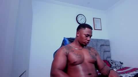 Snapshot of deonjhonson chatting on December 10, 12:06 am deon jhonson online show from December 10, 12:06 am