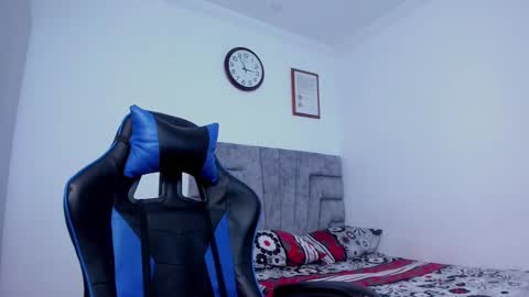 Snapshot of deonjhonson chatting on December 10, 7:54 pm deon jhonson online show from December 10, 7:54 pm