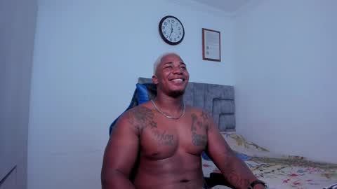 Snapshot of deonjhonson chatting on December 24, 4:33 am deon jhonson online show from December 24, 4:33 am