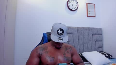 Snapshot of deonjhonson chatting on February 12, 11:29 am deon jhonson online show from February 12, 11:29 am