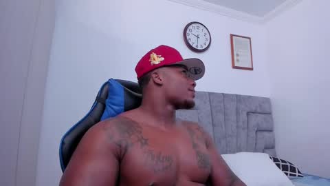 Snapshot of deonjhonson chatting on February 20, 2:29 am deon jhonson online show from February 20, 2:29 am
