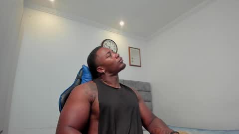 Snapshot of deonjhonson chatting on February 21, 10:48 pm deon jhonson online show from February 21, 10:48 pm