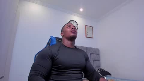 Snapshot of deonjhonson chatting on February 22, 10:20 pm deon jhonson online show from February 22, 10:20 pm