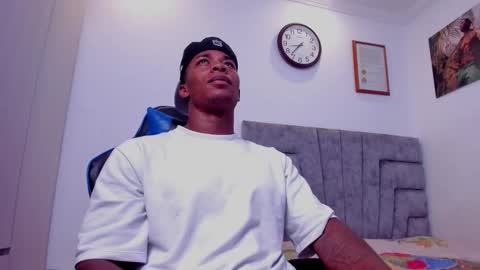 Snapshot of deonjhonson chatting on September 9, 1:38 am deon jhonson online show from September 9, 1:38 am
